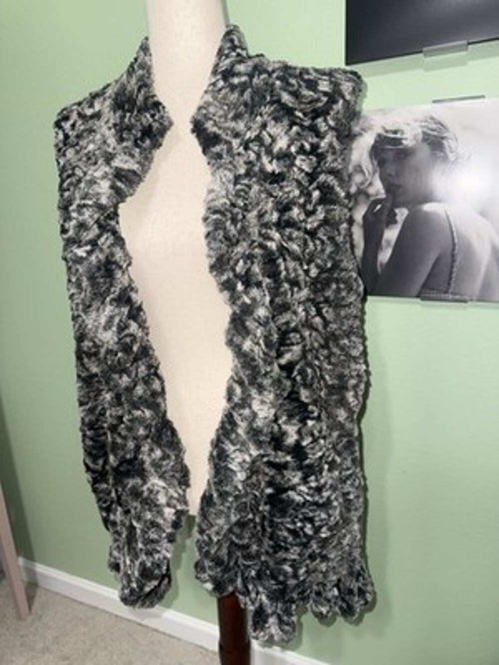 Multiples XL Faux Fur Vest Black White Marled Open Front Jacket Layering